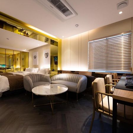 Hotel In Cafe Doksan Seoul Exterior foto