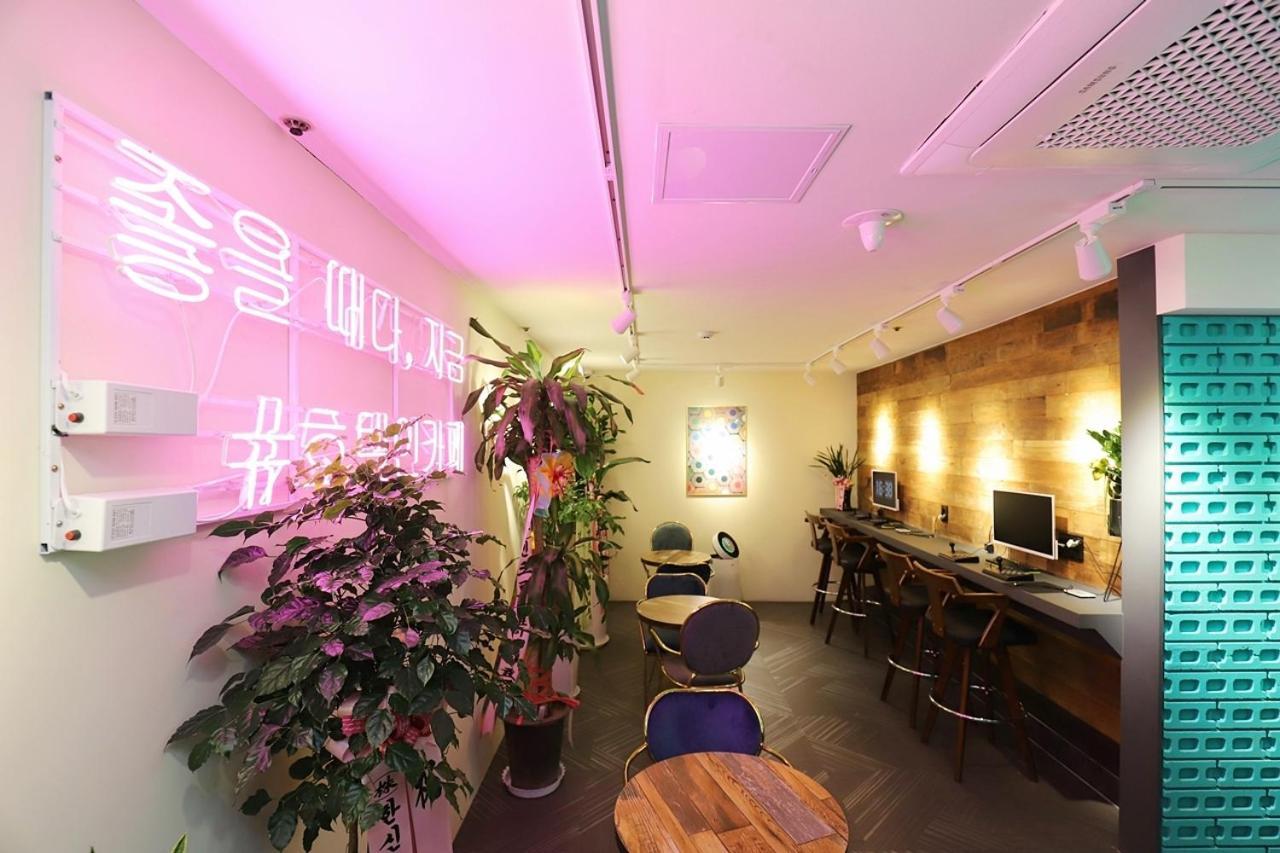 Hotel In Cafe Doksan Seoul Exterior foto