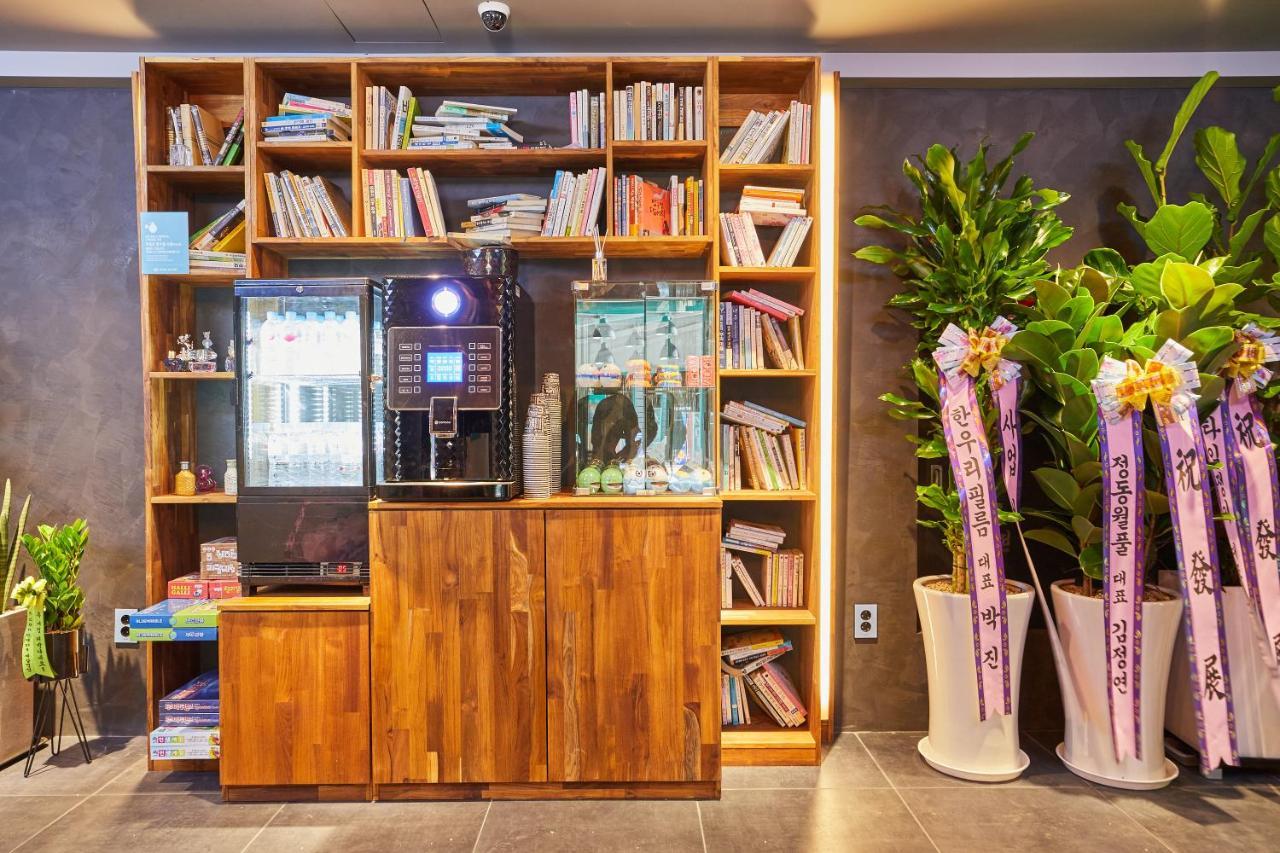 Hotel In Cafe Doksan Seoul Exterior foto